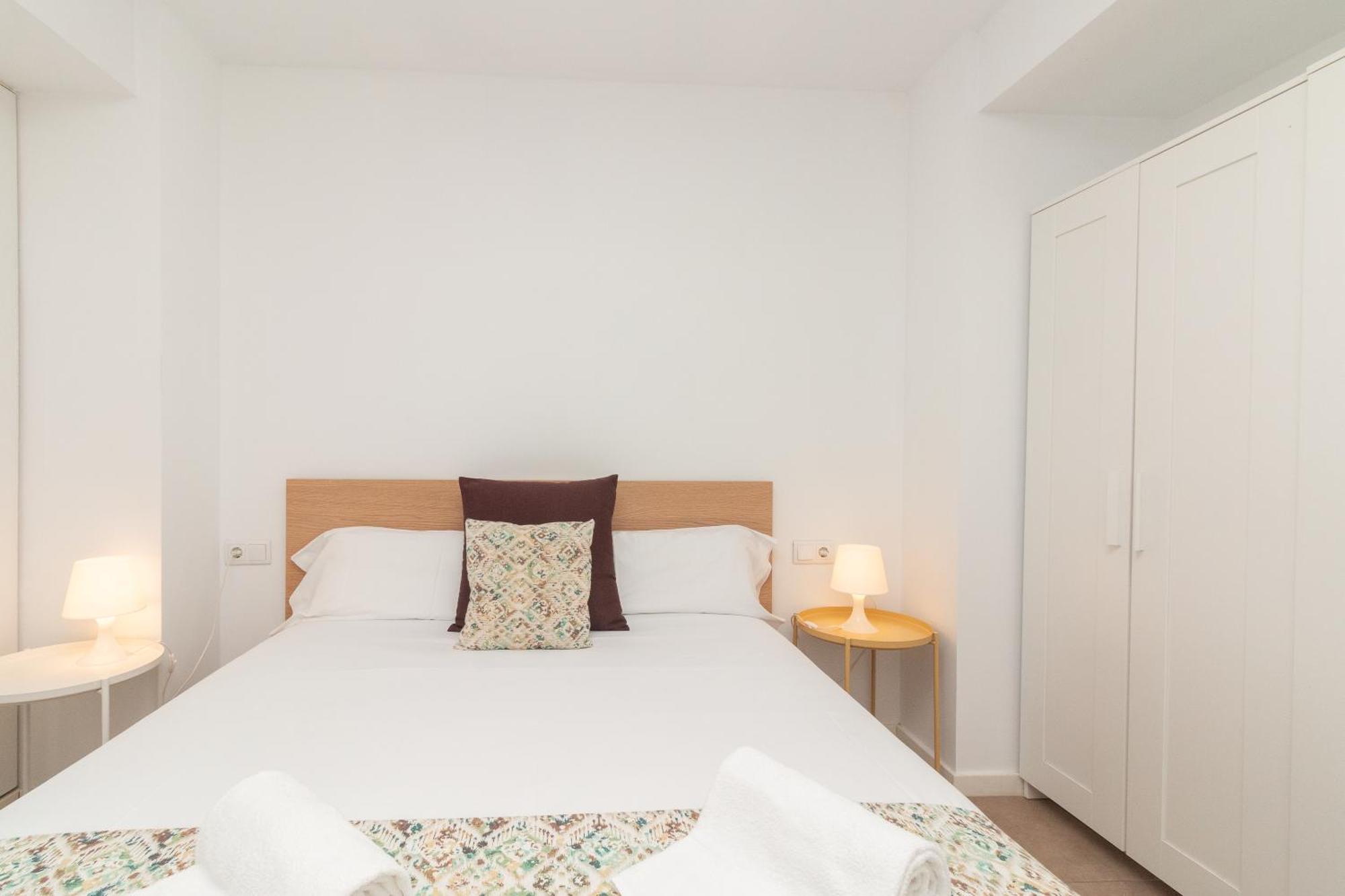Bet Apartments - Abastos Valencia Eksteriør bilde