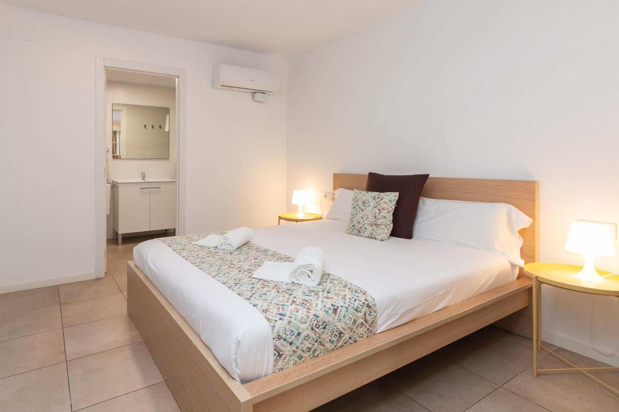 Bet Apartments - Abastos Valencia Eksteriør bilde