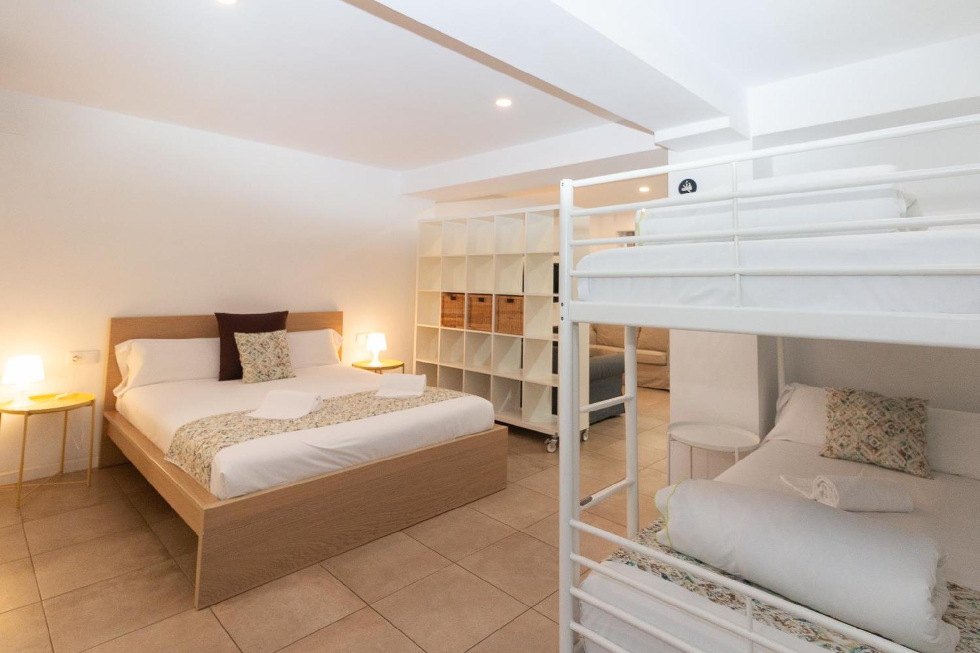 Bet Apartments - Abastos Valencia Eksteriør bilde