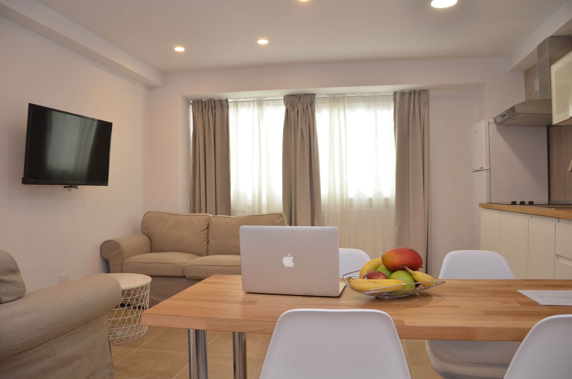 Bet Apartments - Abastos Valencia Eksteriør bilde